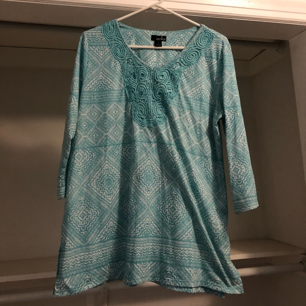 Patterned Erika Top Size Medium Smoke Free Home 28inches long